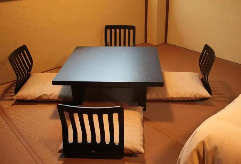 浴室共有スタンダード４人用ルーム, Tokiwa Ryokan