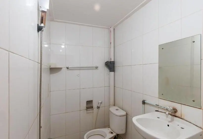 デラックスルーム, Urbanview Hotel Syariah Residence Medan By Reddoorz