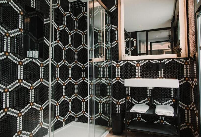 اتاق استاندارد, Reina 107 Beach Boutique