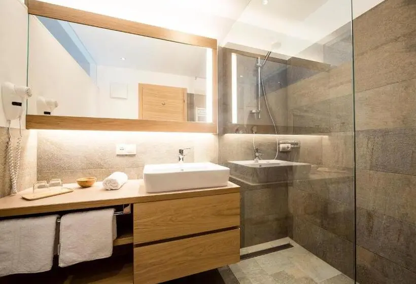 スーペリアファミリールーム, B&b Boutiquehotel Clara