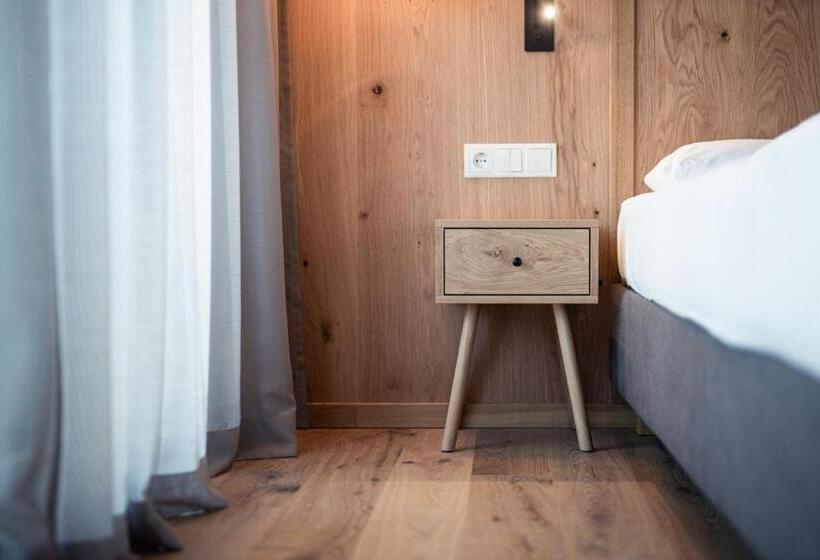 Superior studio mountain view, B&b Boutiquehotel Clara