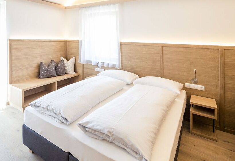 غرفة كمفورت مطلة على الجبل, B&b Boutiquehotel Clara