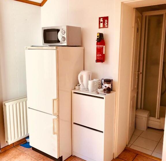 2 Bedroom Apartment, Guesthouse árný