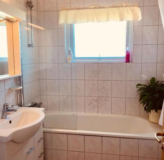 Standard Room Shared Bathroom, Guesthouse árný