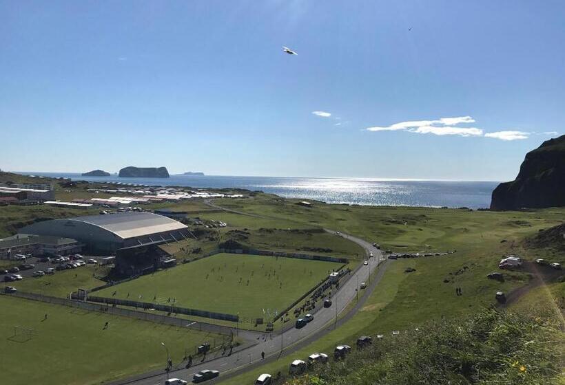 Standard Cuadruple Room Shared Bathroom, Guesthouse árný