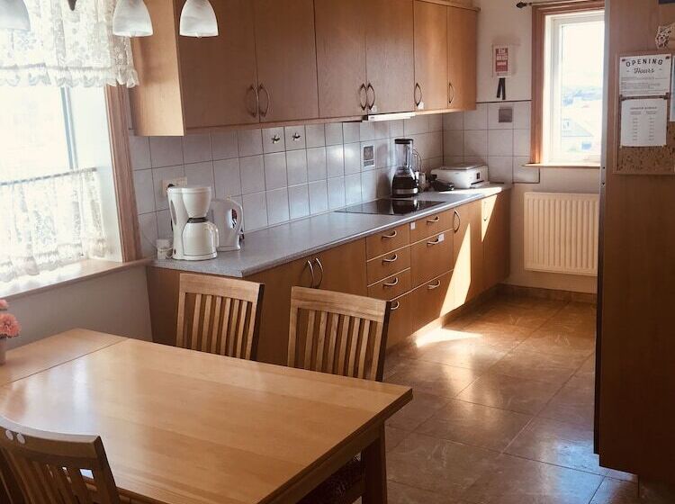 Standard Triple Room Shared Bathroom, Guesthouse árný