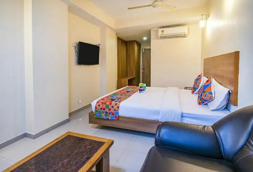 デラックスルーム, Fabhotel Jansi Deluxe   Nr Gandhipuram Bus Stand