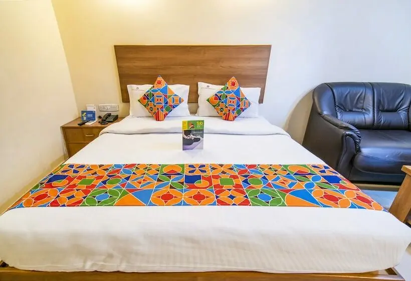 デラックスルーム, Fabhotel Jansi Deluxe   Nr Gandhipuram Bus Stand