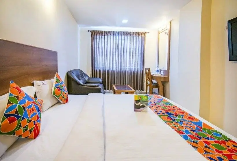 デラックスルーム, Fabhotel Jansi Deluxe   Nr Gandhipuram Bus Stand