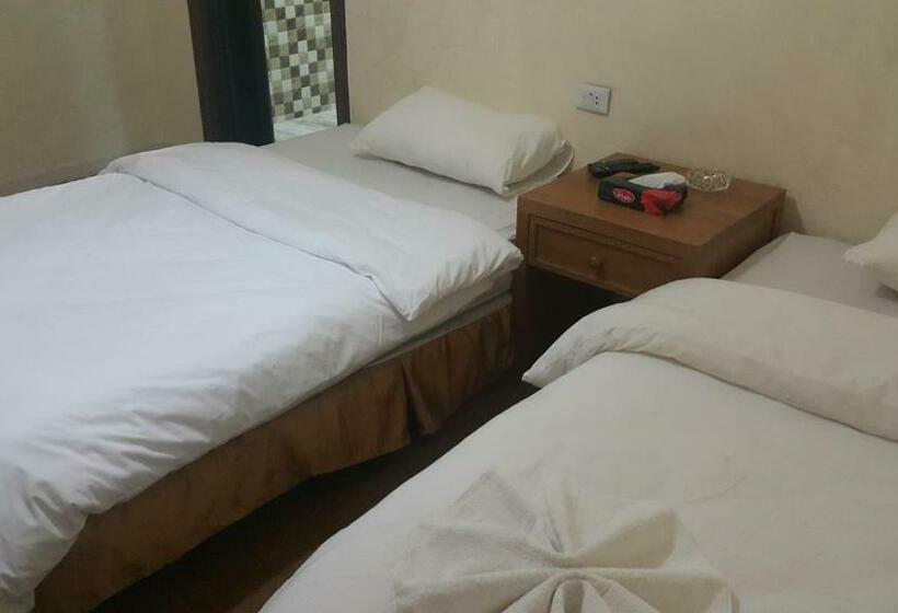 اتاق استاندارد, Alhouriat