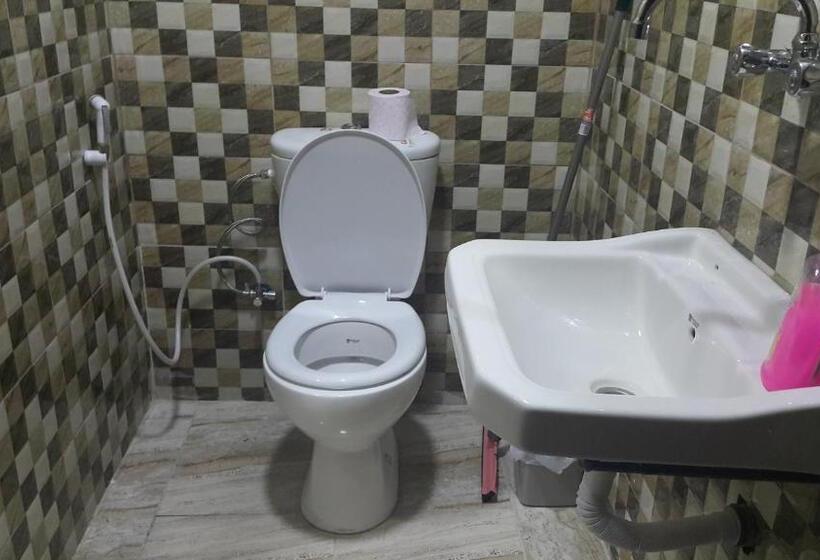 اتاق استاندارد چهار تخته, Alhouriat