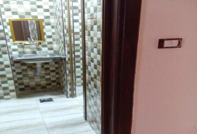 اتاق استاندارد چهار تخته, Alhouriat