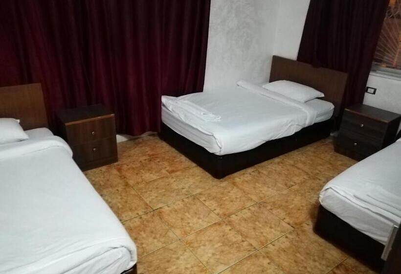 سوییت جونیور, Alhouriat