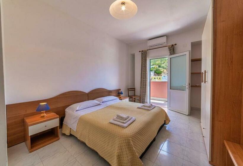 スタンダードルーム, Albergo Le Querce