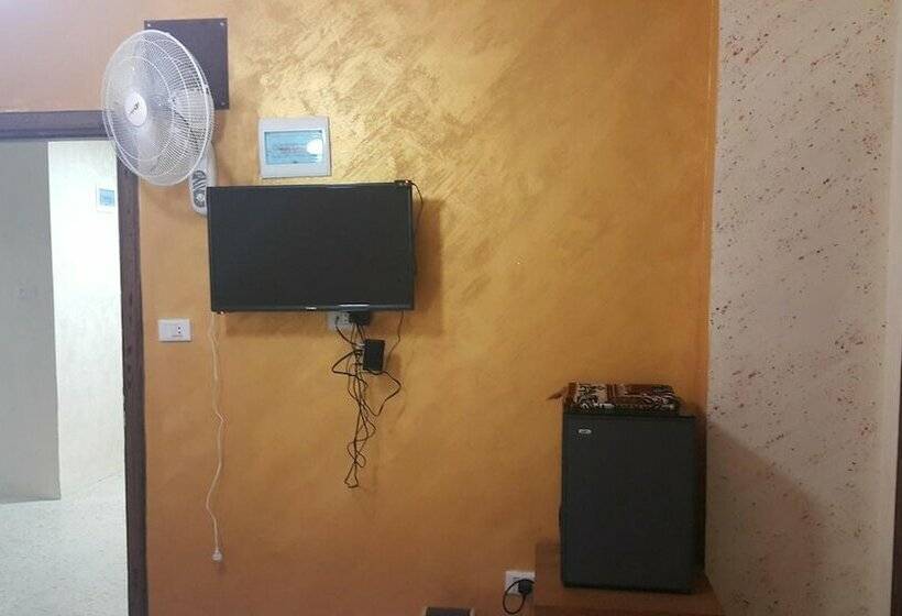 اتاق عادی با تخت دوبل, Alhouriat