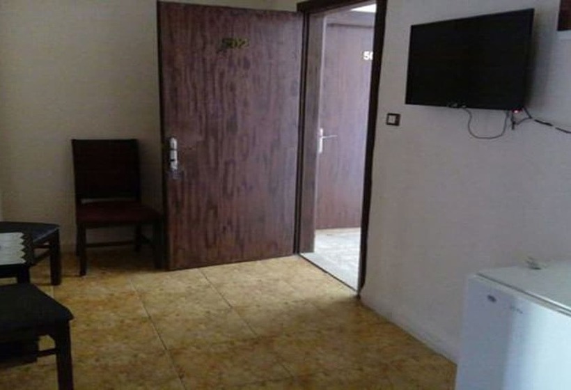 اتاق عادی با تخت دوبل, Alhouriat