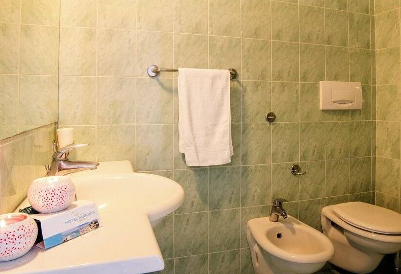 Standardzimmer mit Meerblick, Augusta