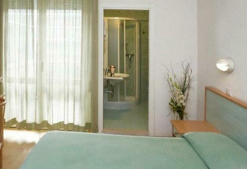 4 Bett Standardzimmer, Augusta