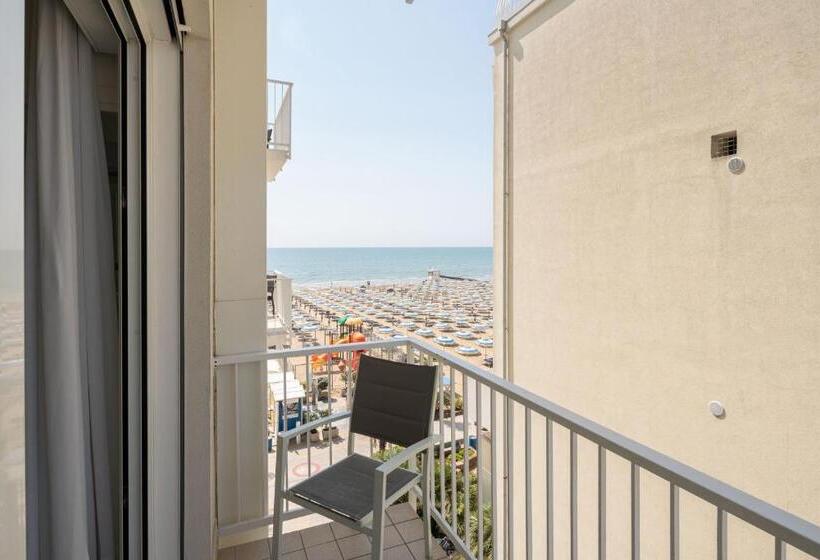 컴포트 룸 사이드 바다 뷰, Boston 3 Stelle Superior Frontemare