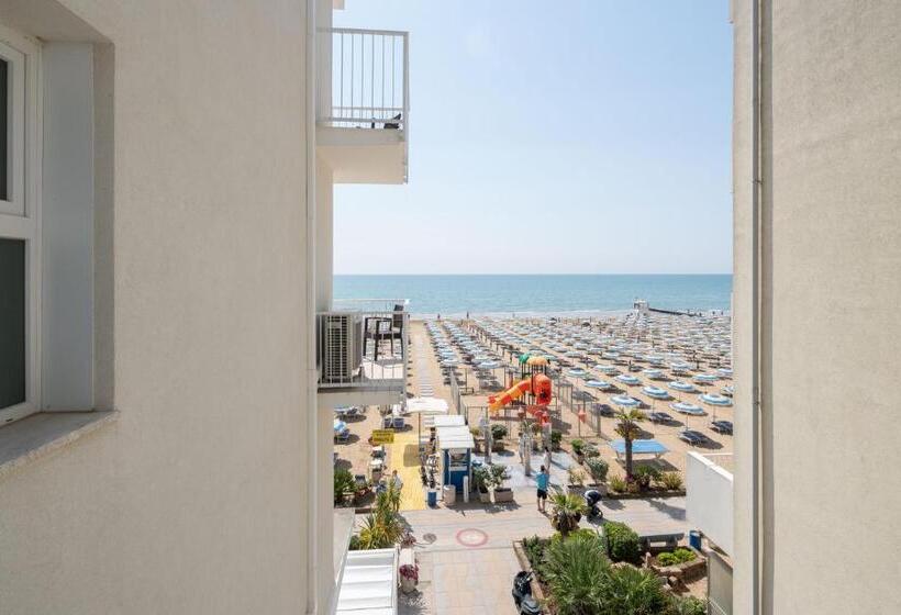 컴포트 룸 사이드 바다 뷰, Boston 3 Stelle Superior Frontemare