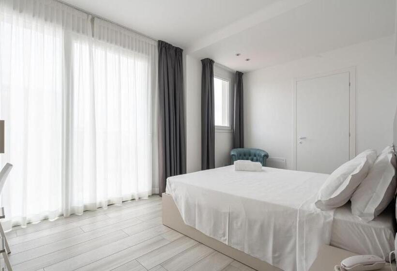 디럭스 룸 측면 바다 전망, Boston 3 Stelle Superior Frontemare