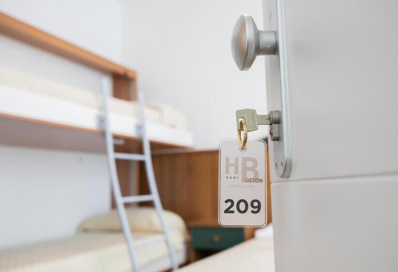 이코노미 패밀리 스위트, Boston 3 Stelle Superior Frontemare