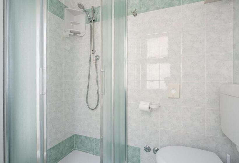 컴포트 룸 사이드 바다 뷰, Boston 3 Stelle Superior Frontemare