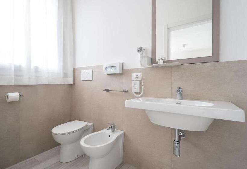 디럭스 룸 측면 바다 전망, Boston 3 Stelle Superior Frontemare