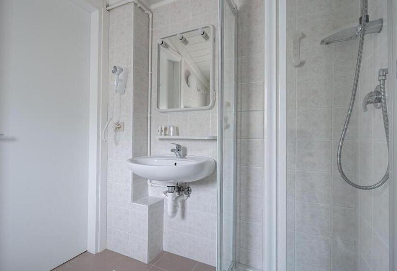 패밀리 룸, Boston 3 Stelle Superior Frontemare