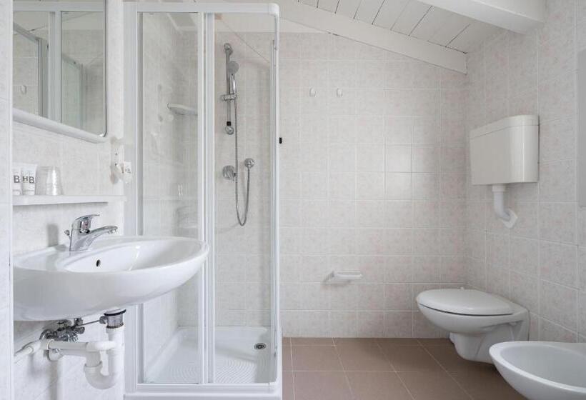 패밀리 룸, Boston 3 Stelle Superior Frontemare