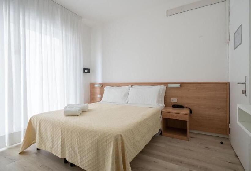 스탠다드 룸 측면 바다 전망, Boston 3 Stelle Superior Frontemare