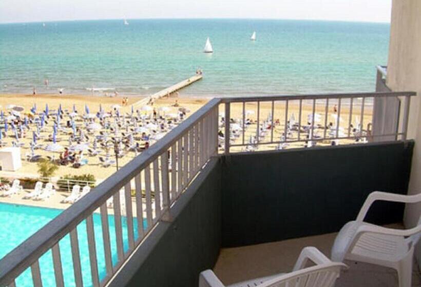 Triple Room Sea View, Condor