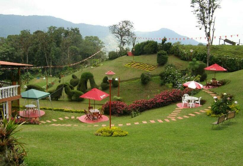 Номер Стандарт, El Faro Del 18