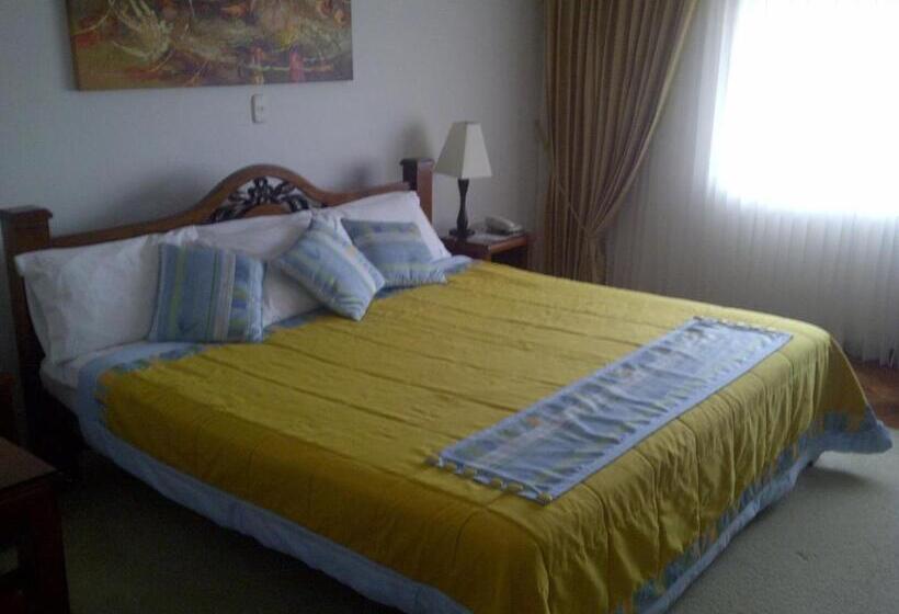 Номер Стандарт, El Faro Del 18