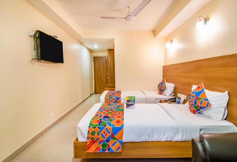 Трехместный Президентский, Fabhotel Jansi Deluxe   Nr Gandhipuram Bus Stand