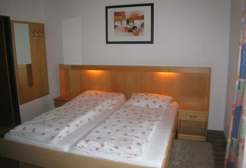 Pokój Standard, Gasthof Strobl Waldfrieden Garni