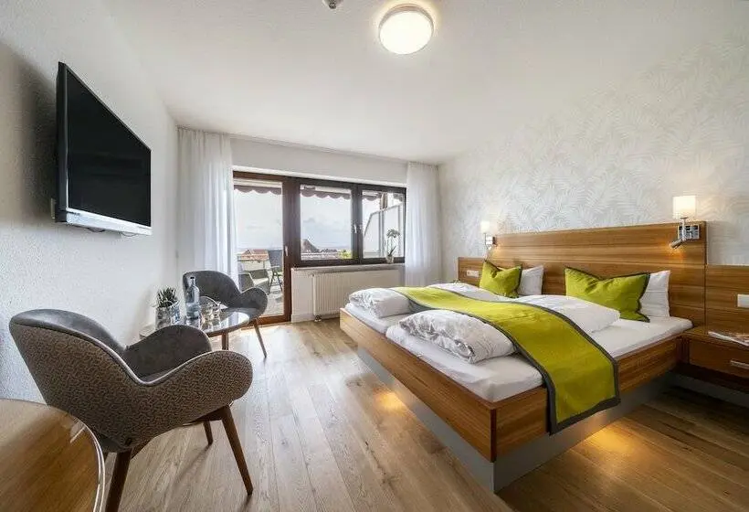 Standard Room with Balcony, Restaurant Hansjakob