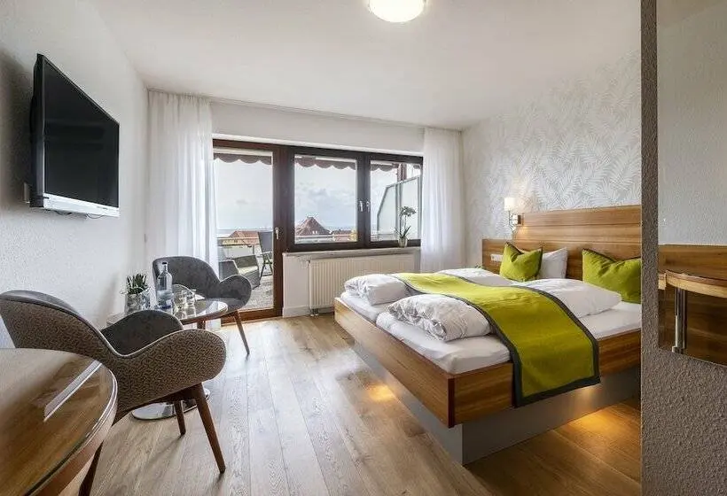Standard Room with Balcony, Restaurant Hansjakob