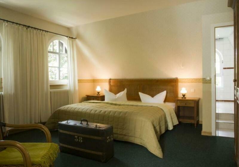 Номер Стандарт Вид на Море, Hiddensee Hitthim