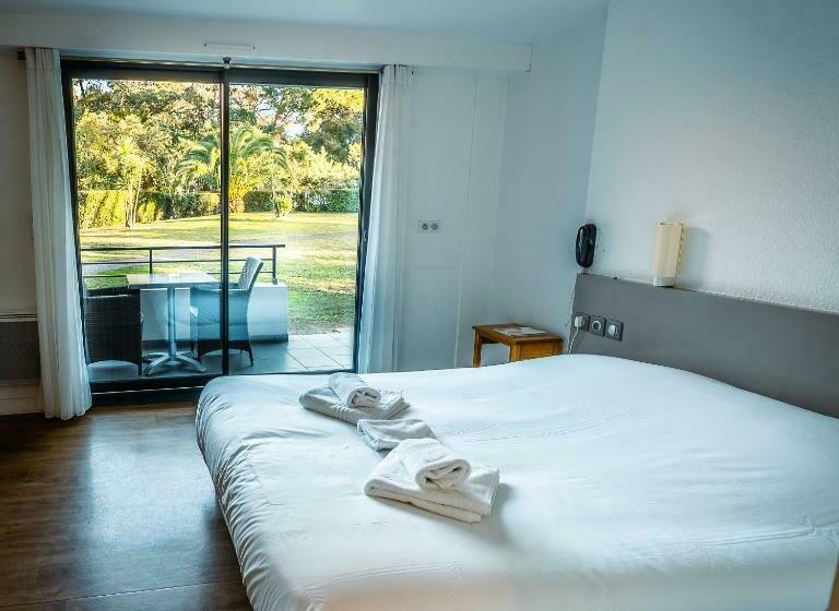 Номер Стандарт, Hôtel Les Fougères Hossegor