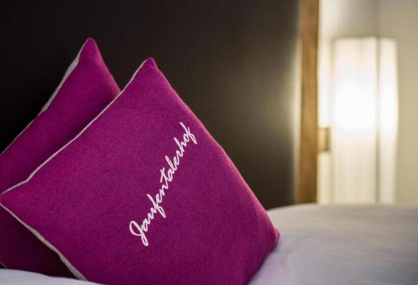 غرفة سوبيريور ثلاثية, Jaufentalerhof