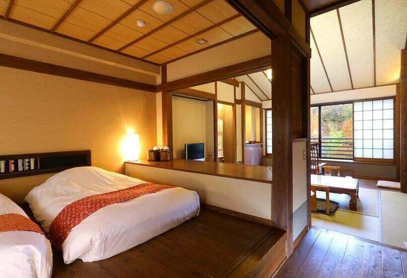 Quarto Estandar, Kira No Sato