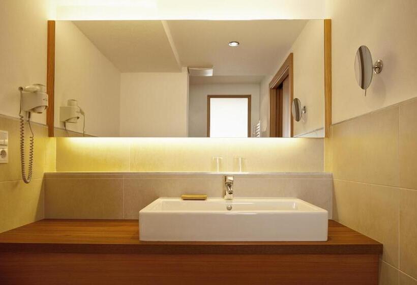 Номер Superior с Балконом, Lechner