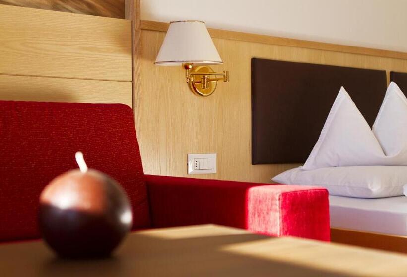 Номер Superior с Балконом, Lechner