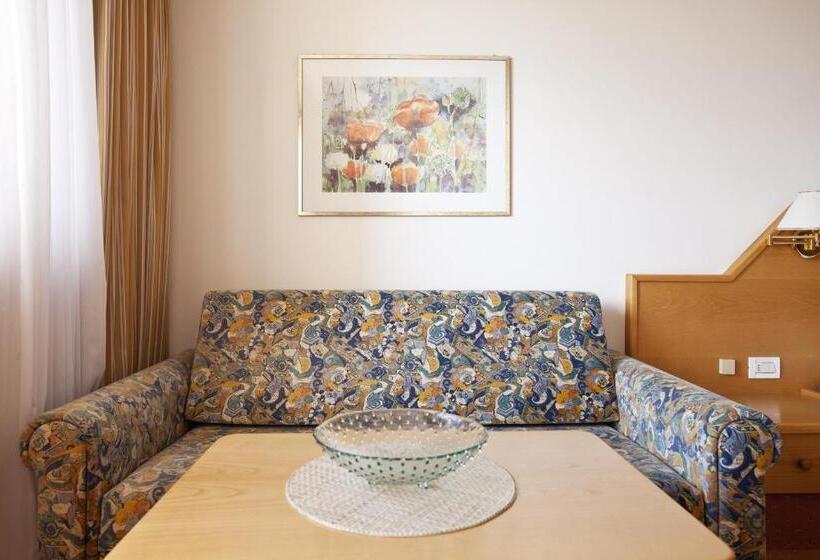 Номер Economy, Lechner