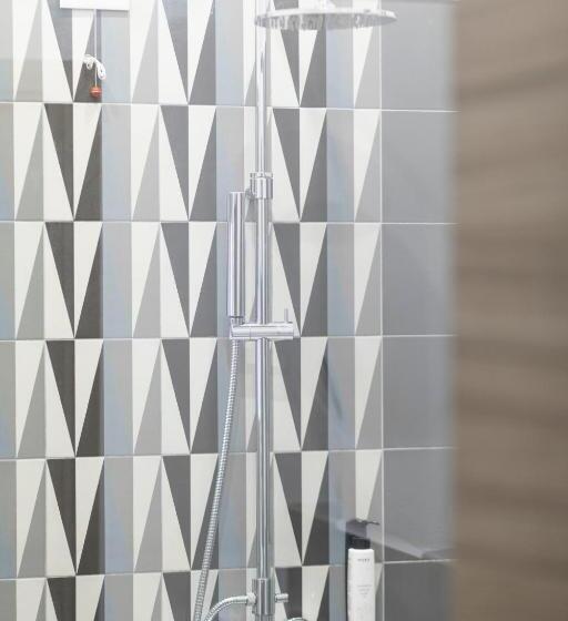 اتاق استاندارد یک نفره, Miceli  Civico 50