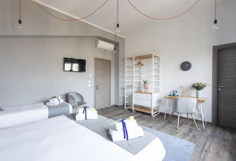 اتاق استاندارد سه نفره, Miceli  Civico 50