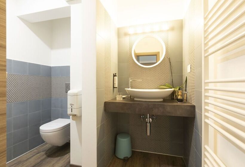 اتاق سوپریور سه تخته, Miceli  Civico 50