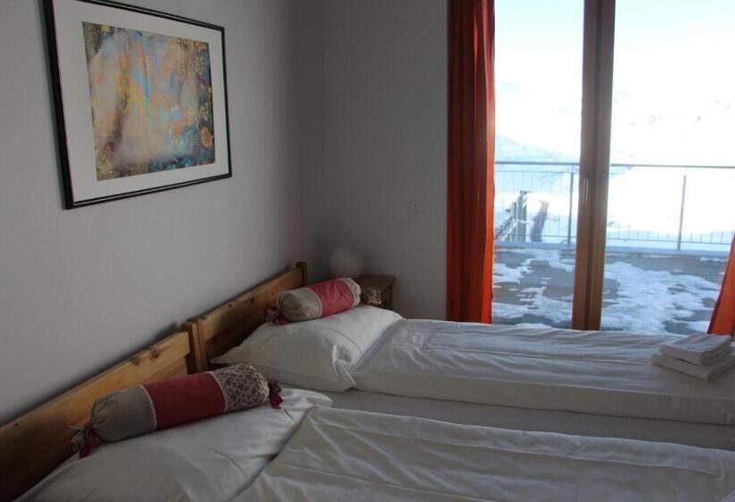 غرفة قياسية حمام مشترك, Ospizio La Veduta