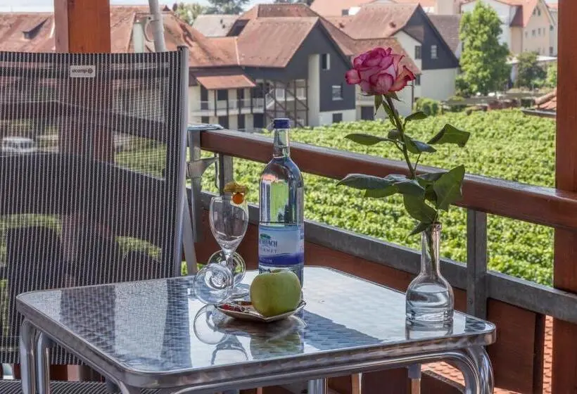 Standard Room with Views, Restaurant Hansjakob
